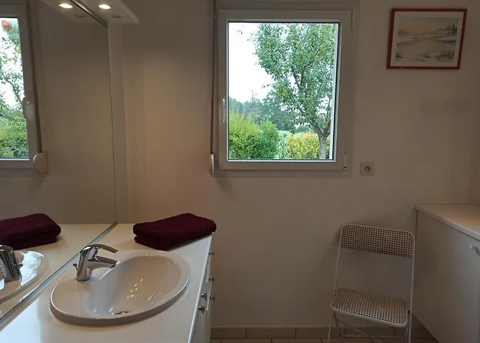 Maison Plain-pied A 10 Min D'epinal: Jardin Clos, Bbq, Wifi, Draps Et Menage Inclus - Fr-1-589-606 Semesterbostad