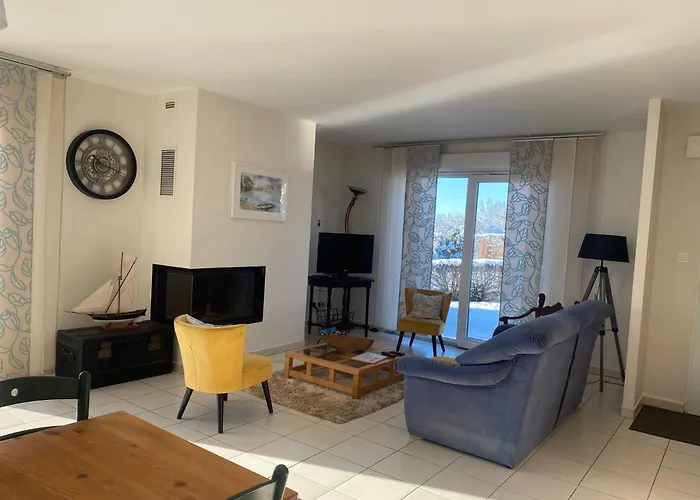 Semesterbostad Maison Plain-pied A 10 Min D'epinal: Jardin Clos, Bbq, Wifi, Draps Et Menage Inclus - Fr-1-589-606